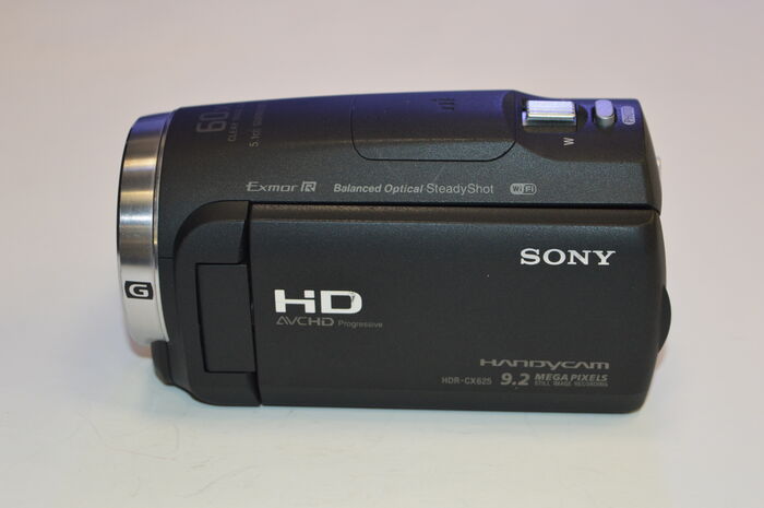 Видеокамера Sony HDR-CX625,черный Ресейл