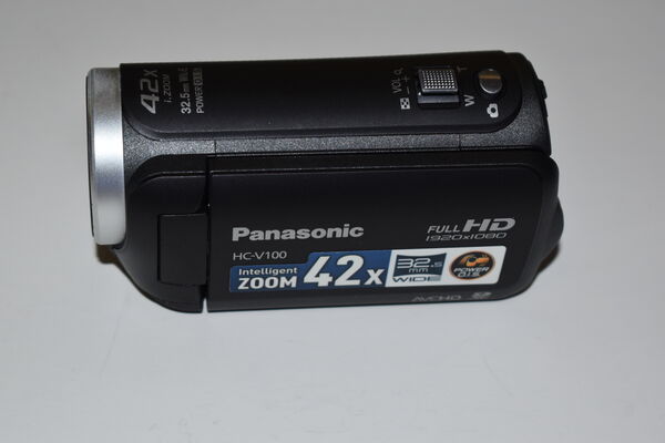 Видеокамера Panasonic HC-V100EE,Ресейл