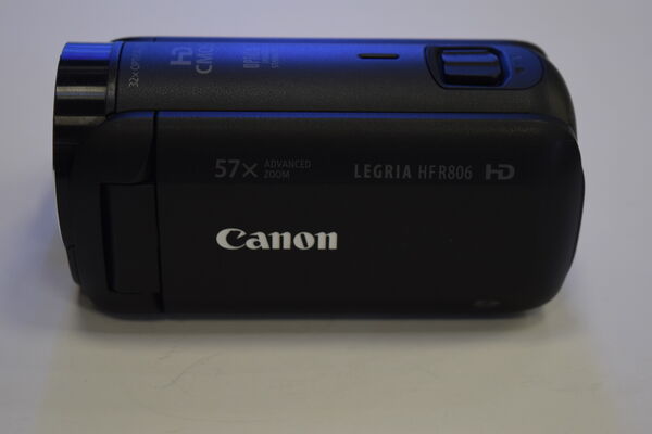 Видеокамера Canon Legria HF R806,Ресейл