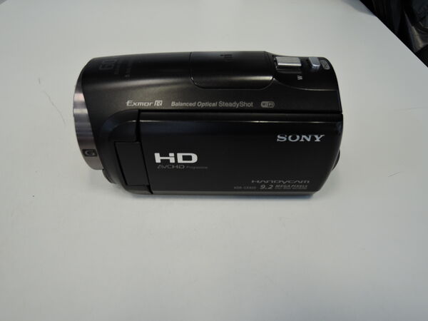 Видеокамера SONY HDR-CX620,черный Ресейл