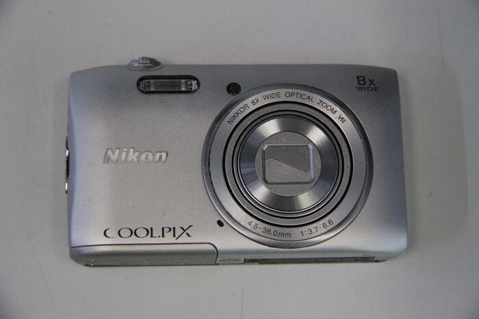 Фотоаппарат Nikon Coolpix S3600 Ресейл